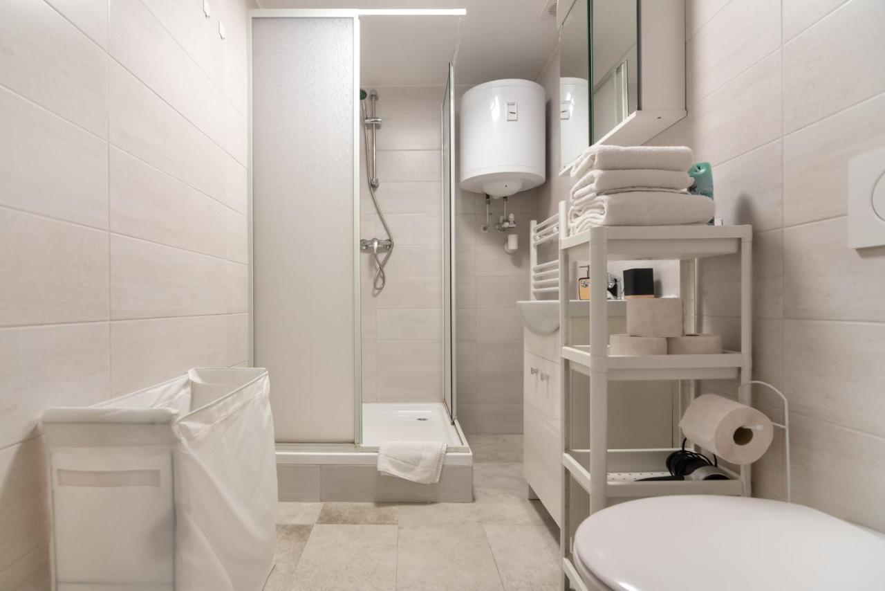 Ferienwohnung Klein, Aber Fein In Zentraler Ruhelage Wien Exterior foto